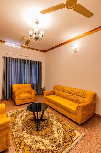 Gallery image of The Rise - Poolside Villa in Gurpur