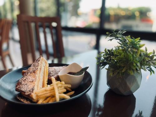 Φαγητό σε αυτό το ξενοδοχείο ή κάπου εκεί κοντά