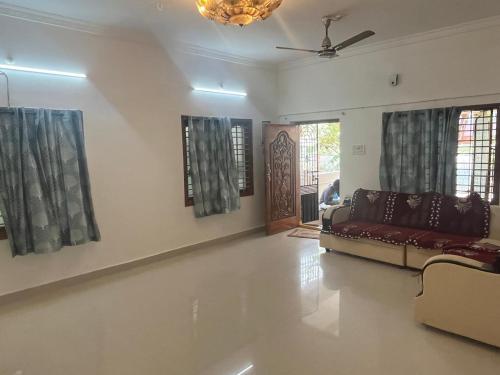 Gallery image of Nanda mohan Homestay in Tirupati