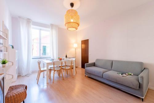 Χώρος καθιστικού στο Cozy Maria Apartment in Portofino - Happy Rentals