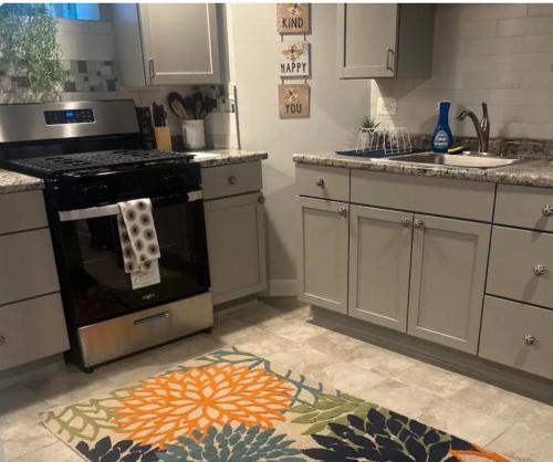 Een keuken of kitchenette bij Sunny Girasol Garden