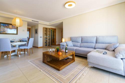 Sunset Seaview Corner With Pool - Happy Rentals