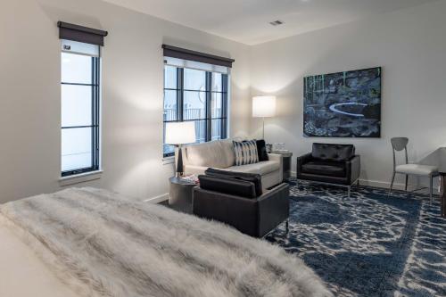 Un lugar para sentarse en 121 Hotel by AvantStay Modern Comfort in Nashville's West End