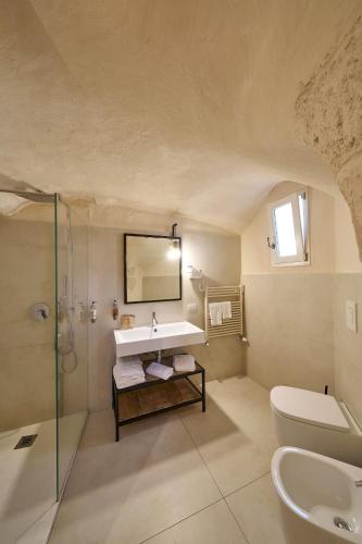 Salle de bains dans l'établissement Ai Terrazzini