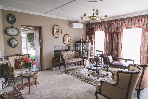 Χώρος καθιστικού στο Khol Newman Bed and Breakfast