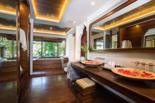 Gallery image of Royal Muang Samui Villas - SHA Extra Plus in Choeng Mon Beach