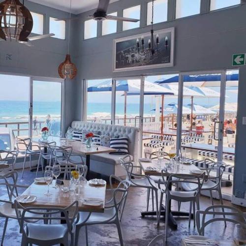 Restaurace v ubytování OCEAN GEM-Back up power, Families & Couples, Umdloti