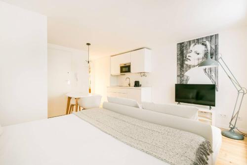 MY LX FLAT Bairro Alto Design Apartments