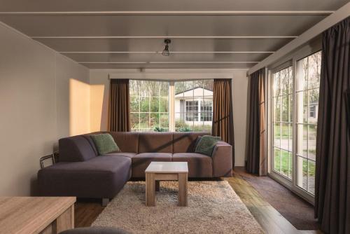 Fotografie z fotogalerie ubytování Bungalow near the river I 4 persons v destinaci Zuna