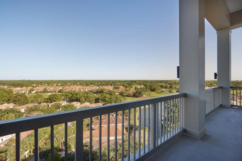 a balcony with a view of the desert at Hotel Effie Sandestin Resort, Autograph Collection in Destin
