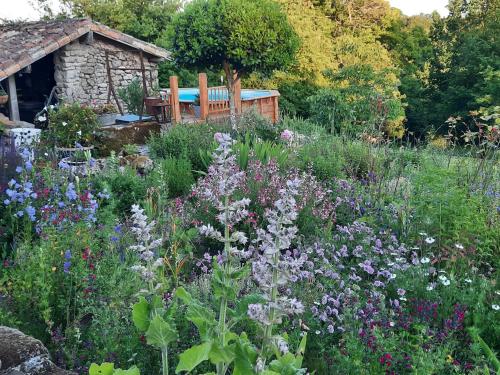 Photo de la galerie de l'établissement Gîte La Boutardière, à Saint-Aubin-le-Cloud
