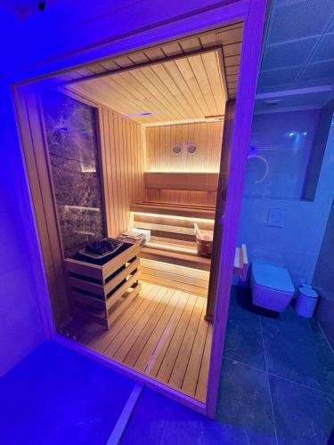 Un baño de TELMESSOS CİTY HOTEL- Adults Only