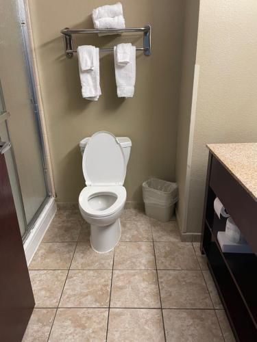 Ett badrum på Holiday Inn Express