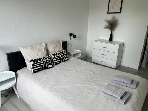Ένα ή περισσότερα κρεβάτια σε δωμάτιο στο COSY F3 PROCHE CENTRE