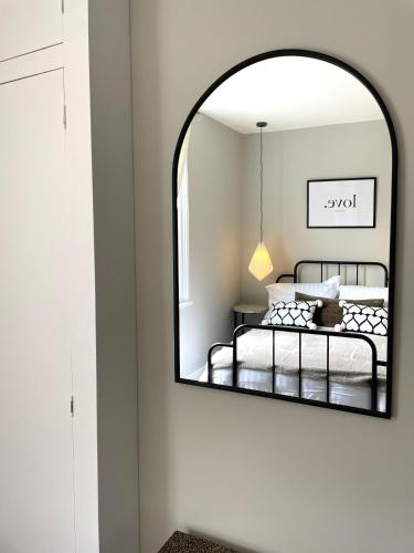 Secret Boutique Abode in Beautiful Clifton Village photo 28