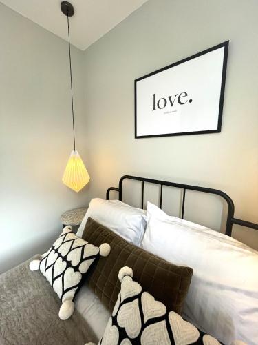 Secret Boutique Abode in Beautiful Clifton Village photo 29