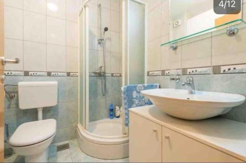 Renovated City Center Apart Roberto