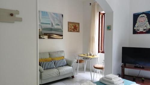 TV a/nebo společenská místnost v ubytování Le Peonie Guest House