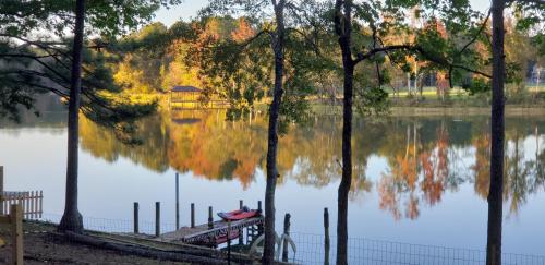 Gallery image of Logan Martin Lake Retreat in Lincoln