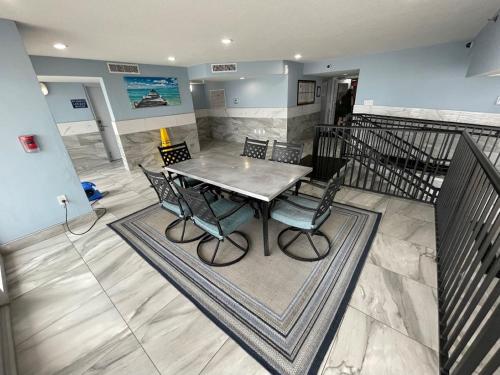 Oceanfront 2BR King Suite Atlantica Resort photo 40