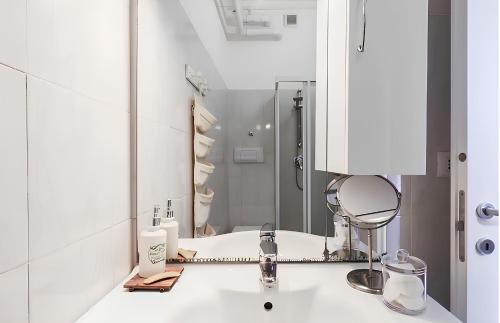 DESIGN DISTRICT - Milan Apartment