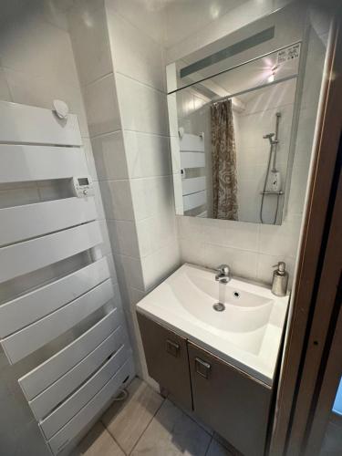 Studio Mezzanine tesisinde bir banyo