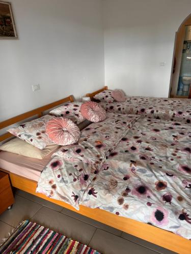 Apartments Mirjanaにあるベッド