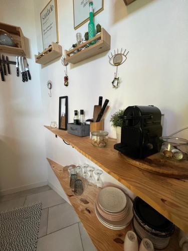 Køkken eller tekøkken på Le grand abri de la Garenne - Séjour cosy à Blois