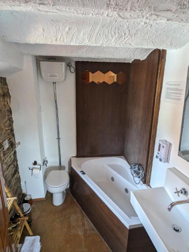 Salle de bains dans l'établissement Las Casas de Isu