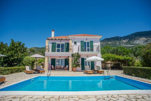 Πισίνα στο ή κοντά στο Trapezaki Garden Villas