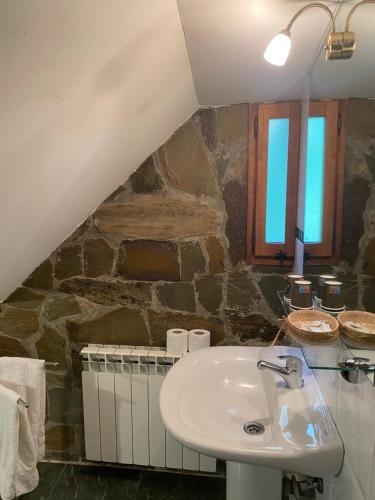 Kúpeľňa v ubytovaní Hotel Rural Camino Medulas