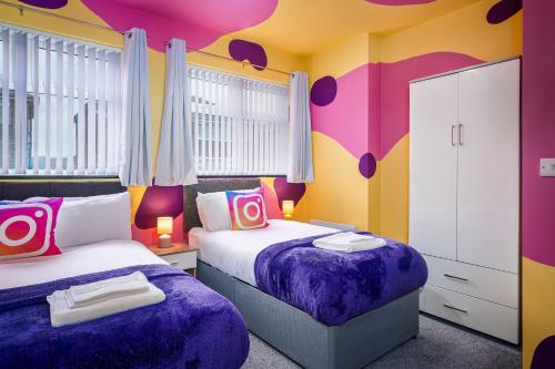 Postel nebo postele na pokoji v ubytování Social Media Adventure - 1 Bedroom Flat - Doncaster