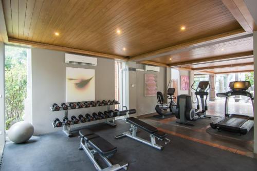 The fitness center and/or fitness facilities at Royal Muang Samui Villas - SHA Extra Plus