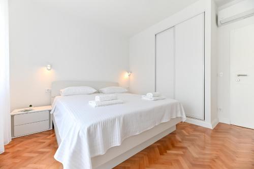 Apartment NeBo