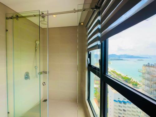 Kupatilo u objektu Gold Coast Nha Trang Luxury Apartment - Ocean View