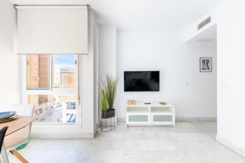 WintowinRentals Quiet Apartment, good location, free parking