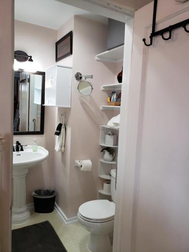 a bathroom with a toilet and a sink at Bayberry Inn B&B and Oregon Wellness Retreat in Ashland