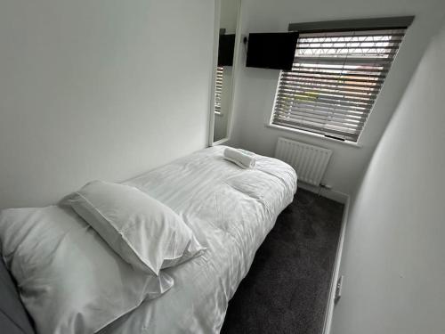 Gallery image of Modern & Spacious 4 Bedroom Home in Crewe