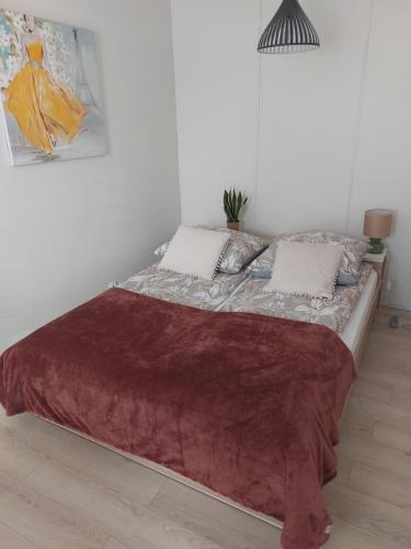 Posteľ alebo postele v izbe v ubytovaní Apartament Królewiecka 45a Centrum Weekendy parter blisko Amfiteatr
