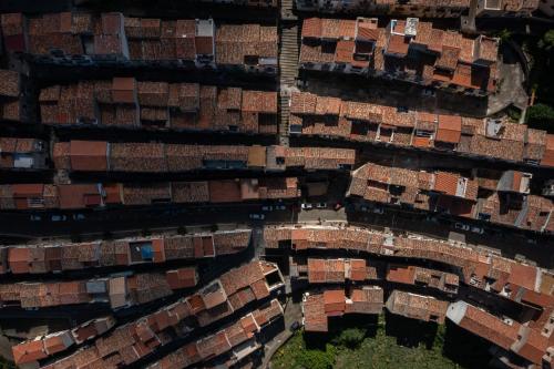an overhead view of rows of houses in a city at Gratteri Holiday Appartamento Rapi Pitittu in Gratteri