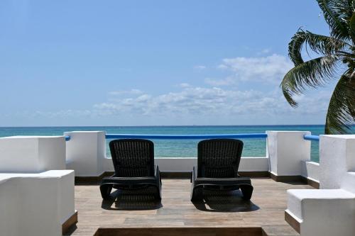 Pelicano Inn Playa Del Carmen - Beachfront Hotel en Playa del Carmen