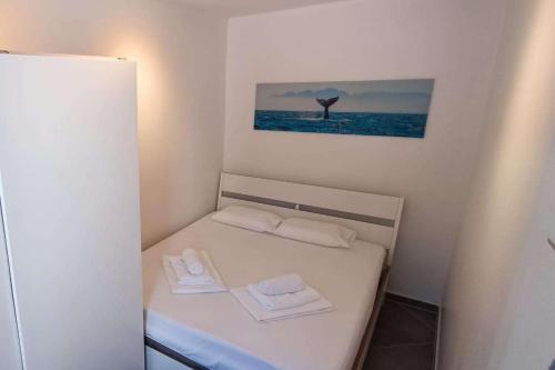 Apartments with parking space Gajac, Pag - 22921