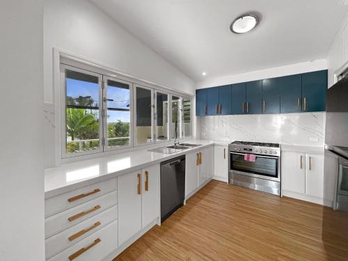 Gallery image of Coastal Haven Retreat in Caloundra