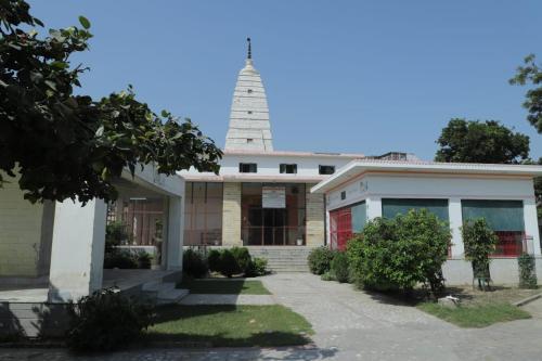 Gallery image of Radha Madhav Ashram Vrindavan in Vrindāvan