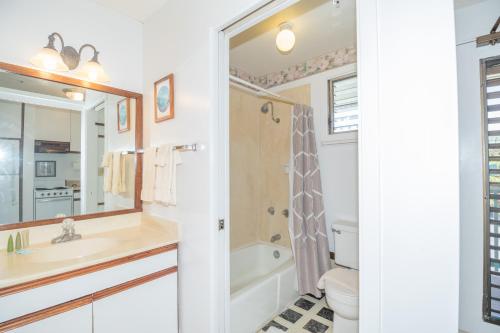 Et badeværelse på Napili Bay Steps from Ocean! nb204 - Sullivan