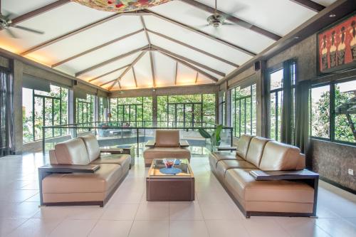 Ruang duduk di Zoo Villa by Cobnb at Zoo Negara, Ampang Area