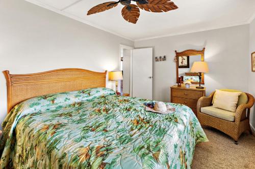 En eller flere senge i et værelse på Oceanfront 1 bedroom- vi809- Sullivan