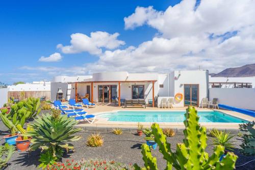 Villa Luar