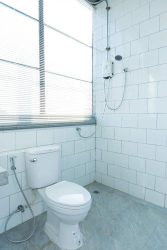 Un baño de 9BR Neverland Loft Pool Villa