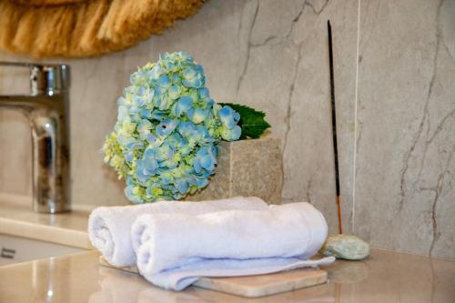 Fotografie z fotogalerie ubytování Kubung 1 - PROMO Canggu - Brand NEW Villa - HUGE Pool - PS5 v destinaci Kerobokan